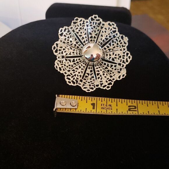 Vintage Sarah Coventry Silvertone Filigree Flower Clip Earrings - Picture 8 of 10